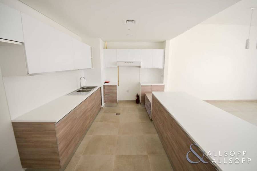 4 EXCLUSIVE | 2 Bed | Brand New Apartment