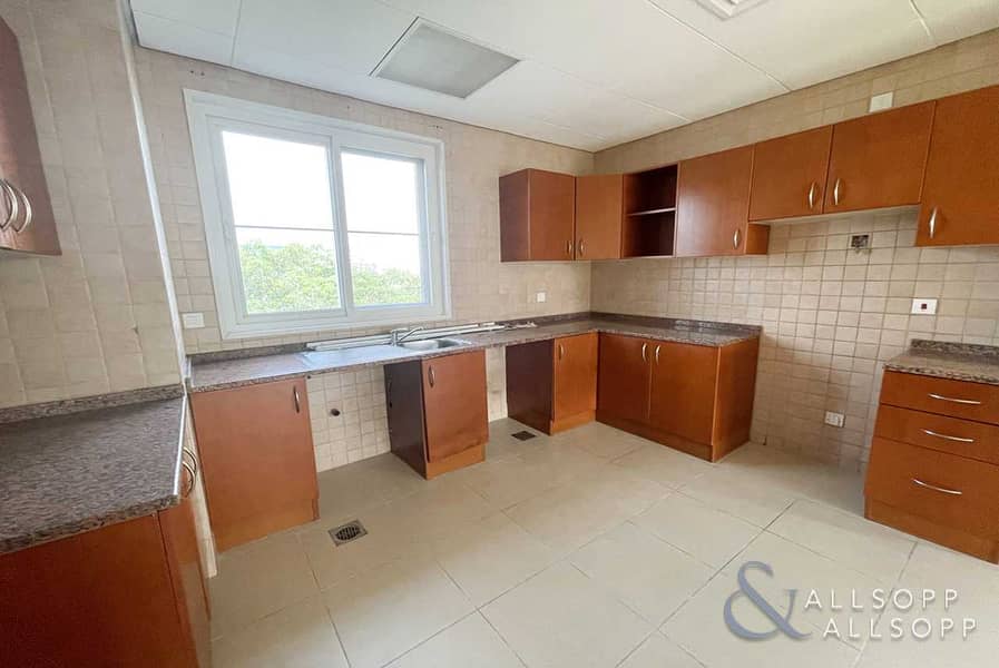 6 Great Condition | Unfurnished | 1 Bedroom