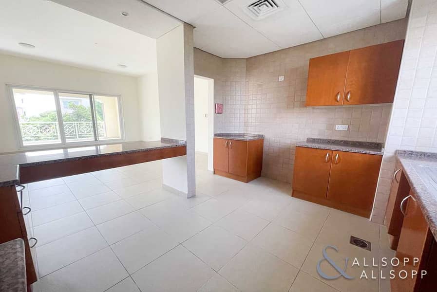 7 Great Condition | Unfurnished | 1 Bedroom