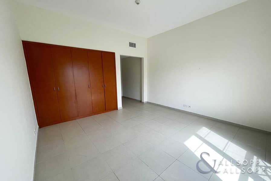 9 Great Condition | Unfurnished | 1 Bedroom