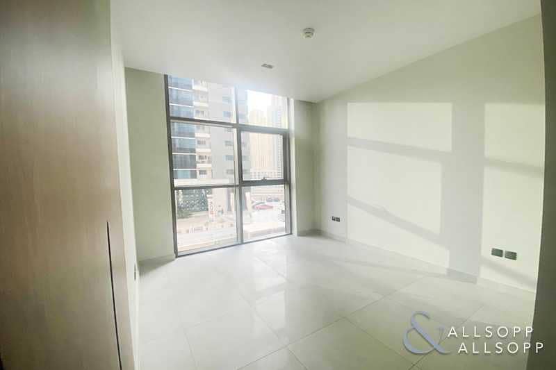 7 1Bed Apartment | Available | Large Terrace