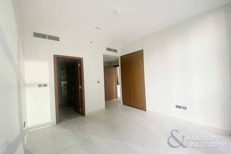 9 1Bed Apartment | Available | Large Terrace