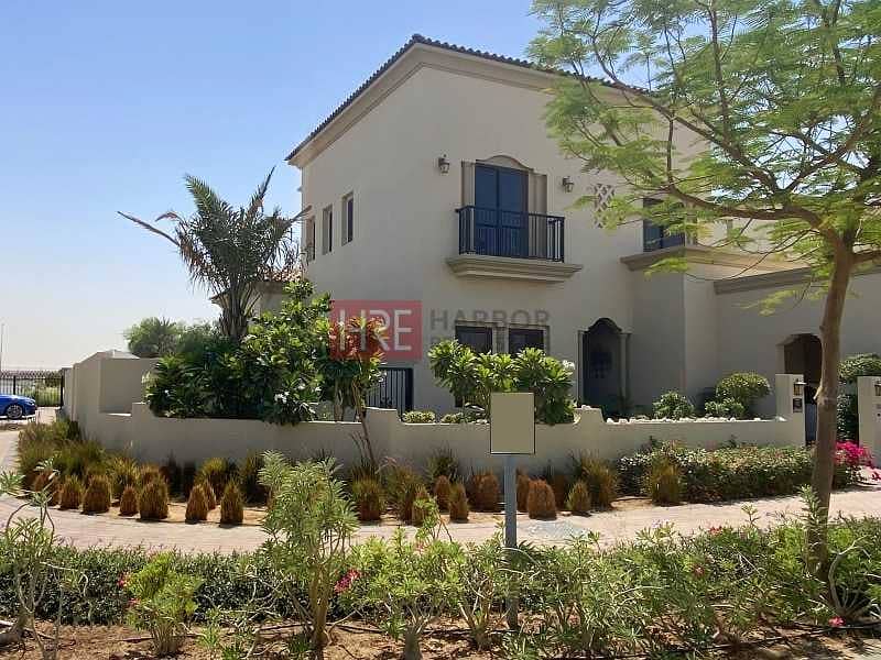 4 5BR | Modern Villa | Single Row | Large Plot