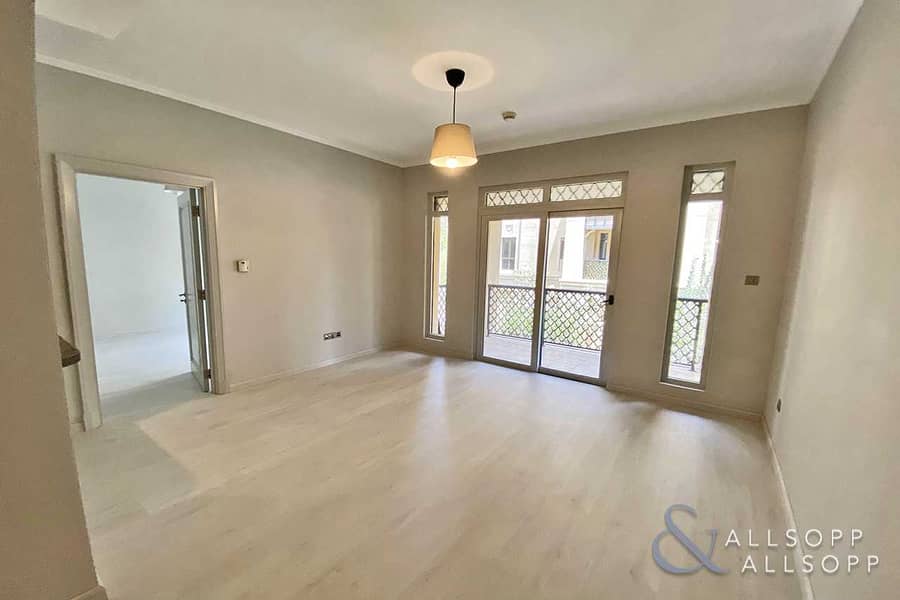 2 2 Bedrooms | Upgraded | Walk-In Shower