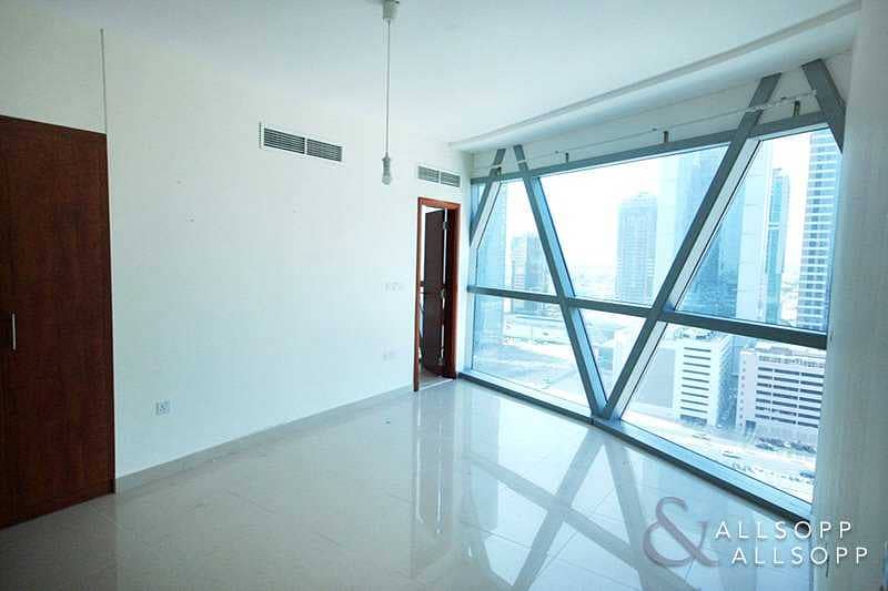 4 2 Bedroom   |   DIFC Views   |   Balcony