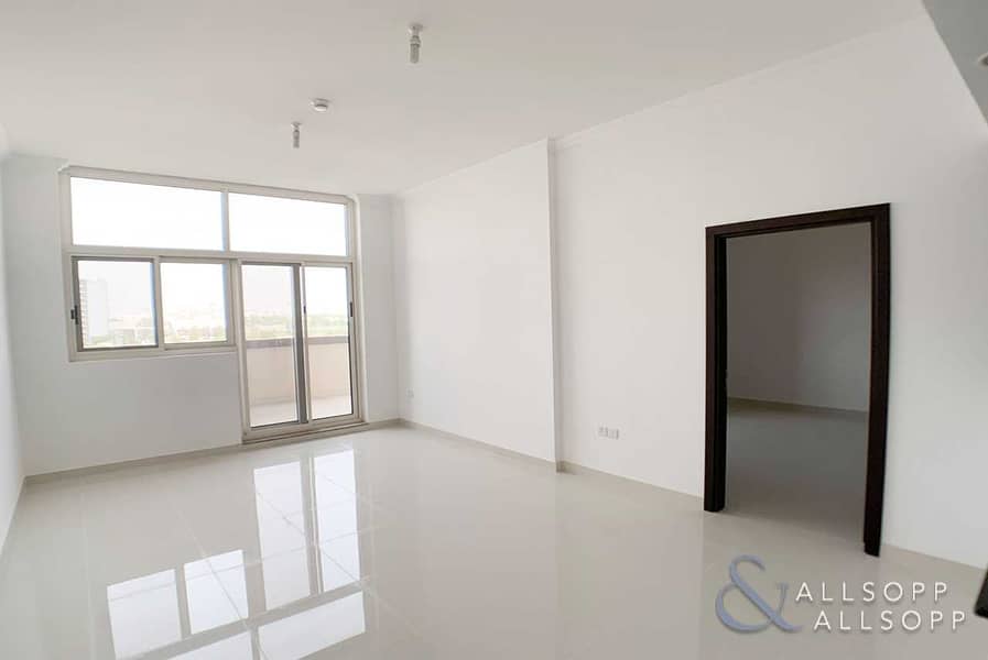 2 One Bed | Spacious Layout | Canal Facing