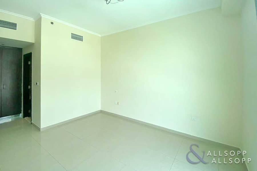 6 Upgraded | 1 Bed Apartment | Unfurnished