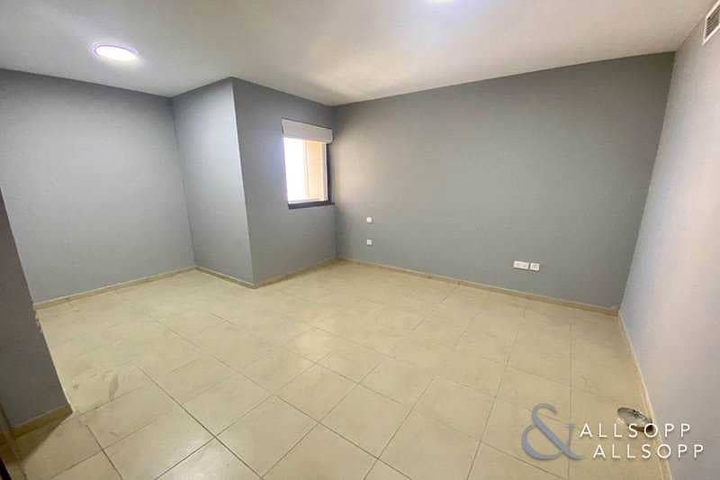 6 Available now | 3 Bedrooms | Unfurnished