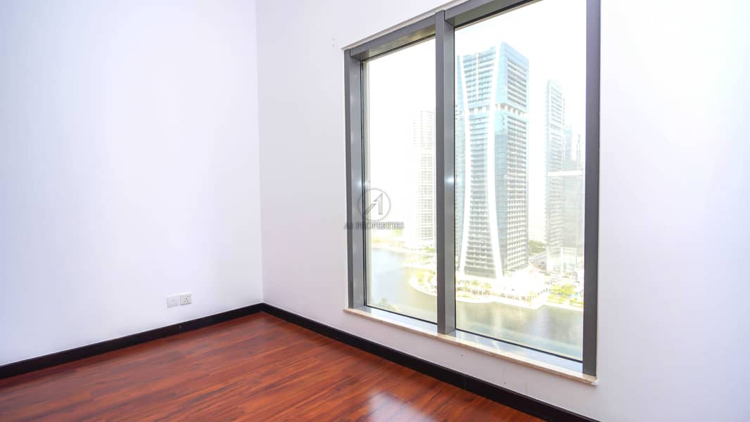 2 Upgraded - High Floor Facing Lake - AC Free