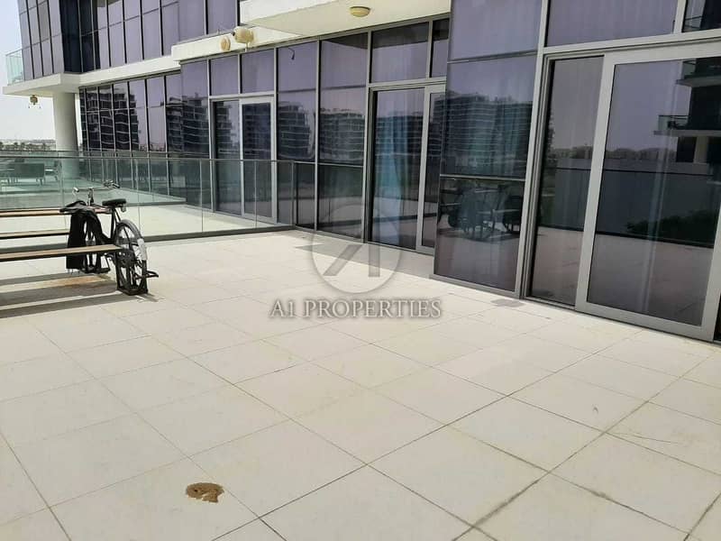 9 Exclusive 1BR | Golf Course View | Big Terrace