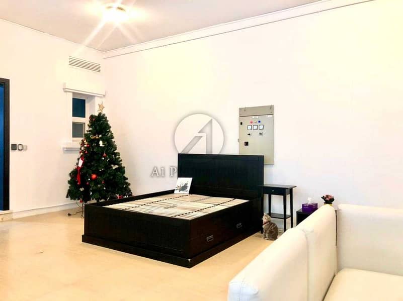 7 Furnished Upgraded Stunning 3 BR Townhouse in JVC