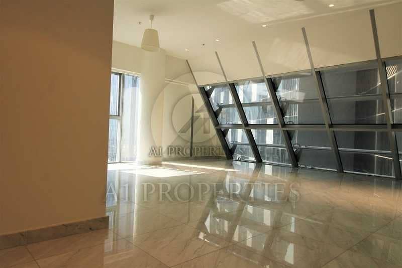 7 Amazing 4BR Penthouse with Panoramic View