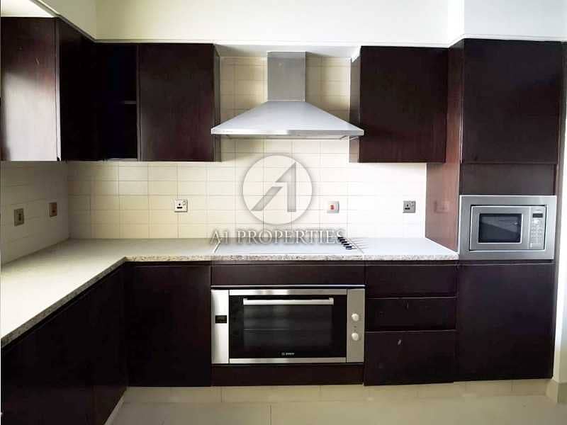 7 Panoramic View | Spacious 3 Beds + Study | Big Balcony | Kitchen Appliances