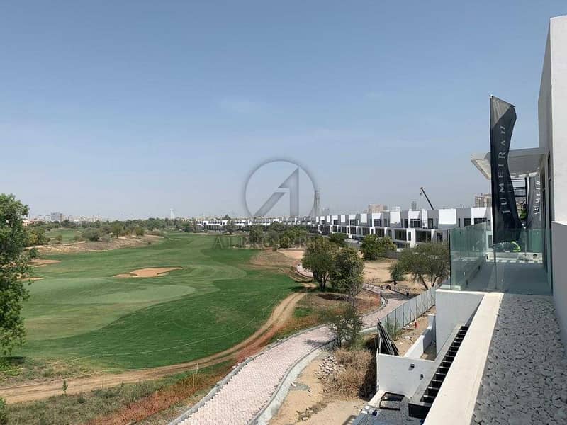 3 Contemporary 4 Bedrooms Golf Course View  For Sale