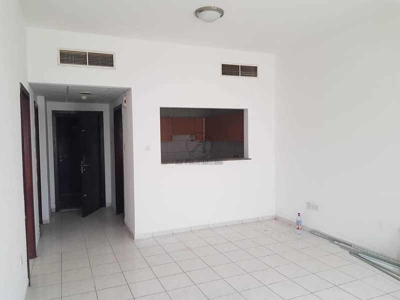 2 Spacious 1 Bed with Balcony Very Good Condition