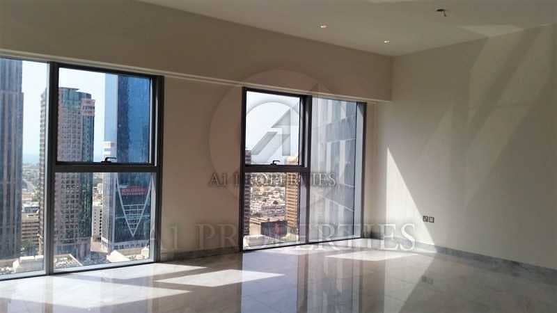 Spacious and Bright 1BR Apartment in DIFC