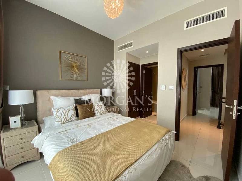 6 End Unit Corner Piece Villa | Spacious with Maids and Balcony| Ready to move jn