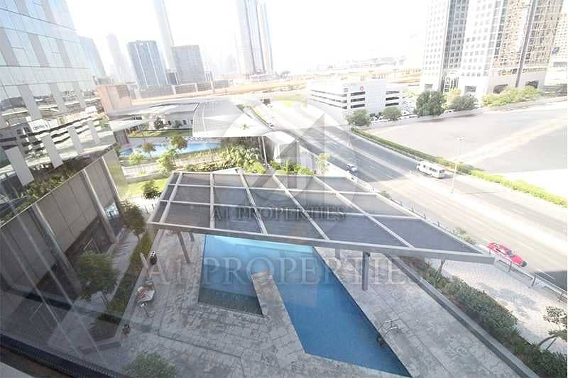 14 Studio Apartment in DIFC with Pool View