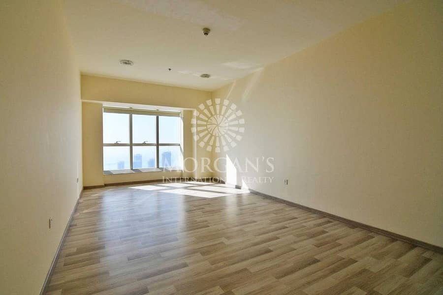 14 Vacant Now | High Floor | Sea View | Fitted Kitchen