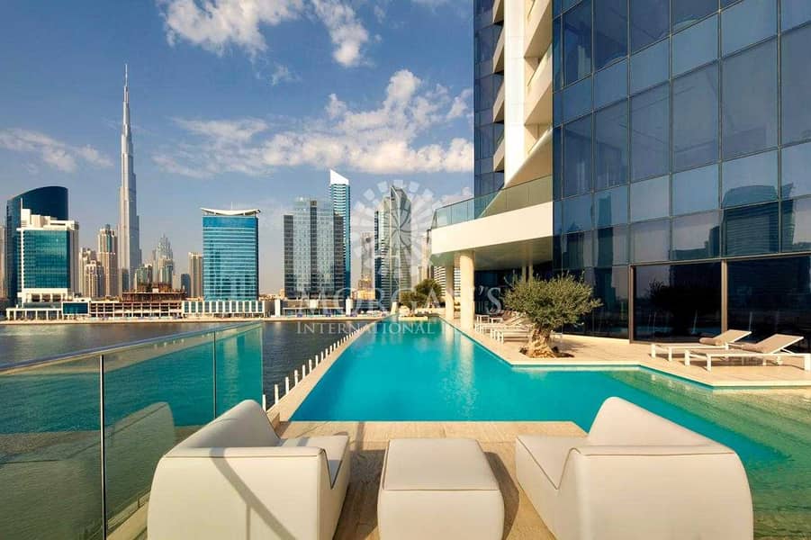 18 Luxury Penthouse Half Floor Burj Khalifa View