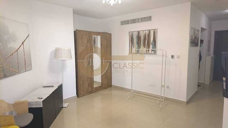 Semi Furnished 1 Bed Apt with Balcony High Floor 45k