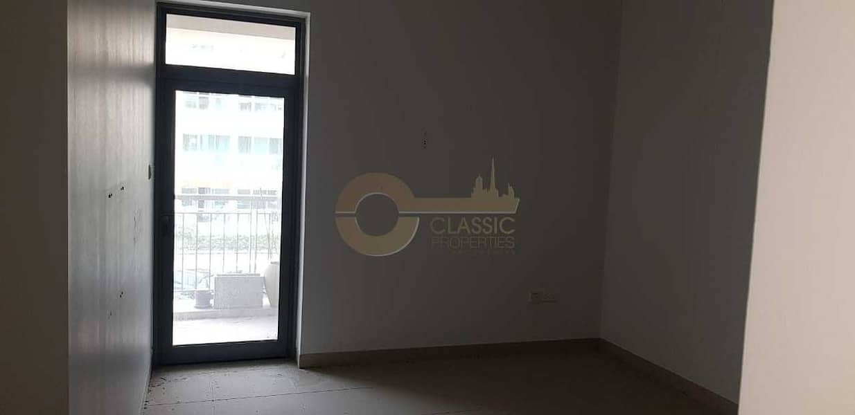 7 Arno Tower A | 1BR with Balcony | Multiple cheques