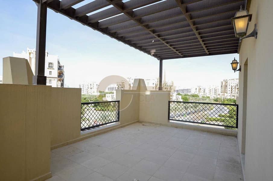 8 Hot Deal | 2bed|Closed Kitchen | Terrace