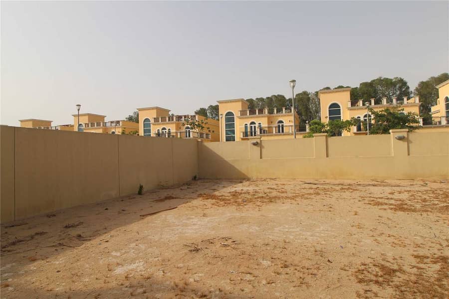 20 Stunning Nova Villa In Jumeirah Park