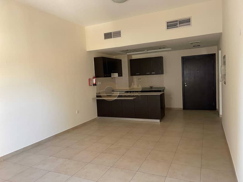 Hot deal| 1bed open kitchen with storage|For rent
