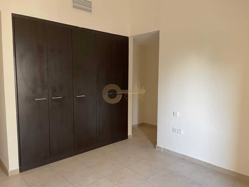 4 Hot deal| 1bed open kitchen with storage|For rent