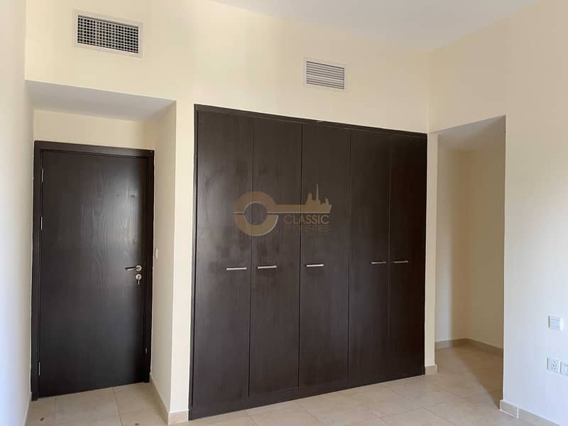 5 Hot deal| 1bed open kitchen with storage|For rent