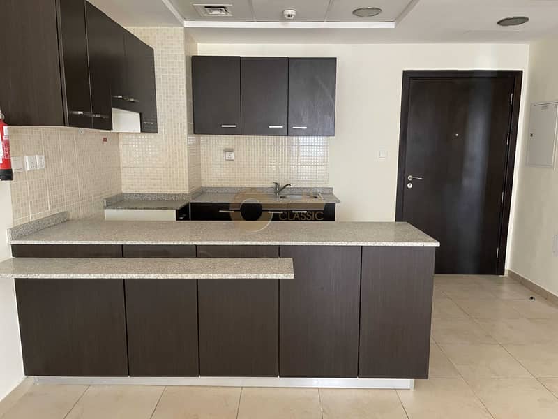 8 Hot deal| 1bed open kitchen with storage|For rent