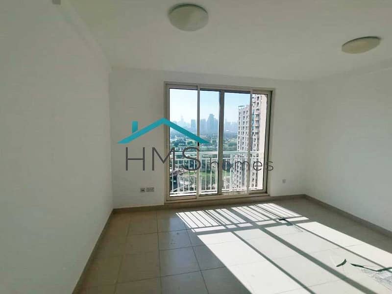 11 LAKE VIEW | HIGH FLOOR | CHILLER FREE