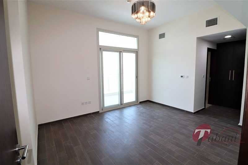 3 Well Maintained/Spacious Layout/2 Parking