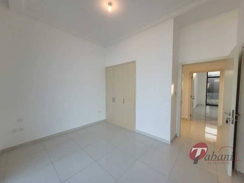 7 End Unit| THM 3+ Maid Townhouse| Well Maintained