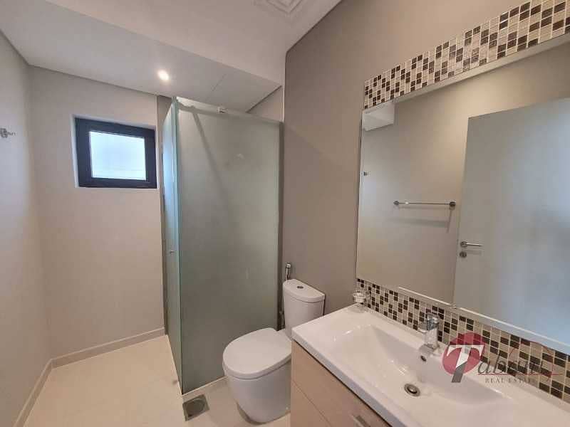 11 End Unit| THM 3+ Maid Townhouse| Well Maintained