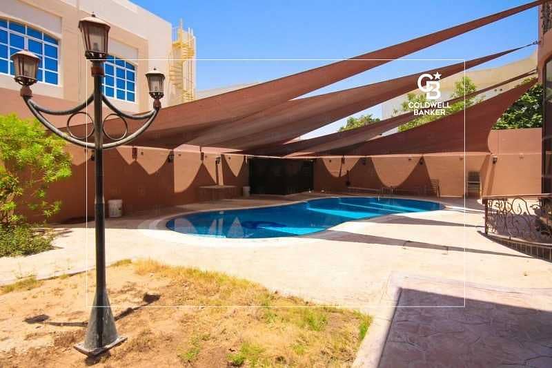 28 High Quality 5 Bedroom | Swimming pool | Large Garden