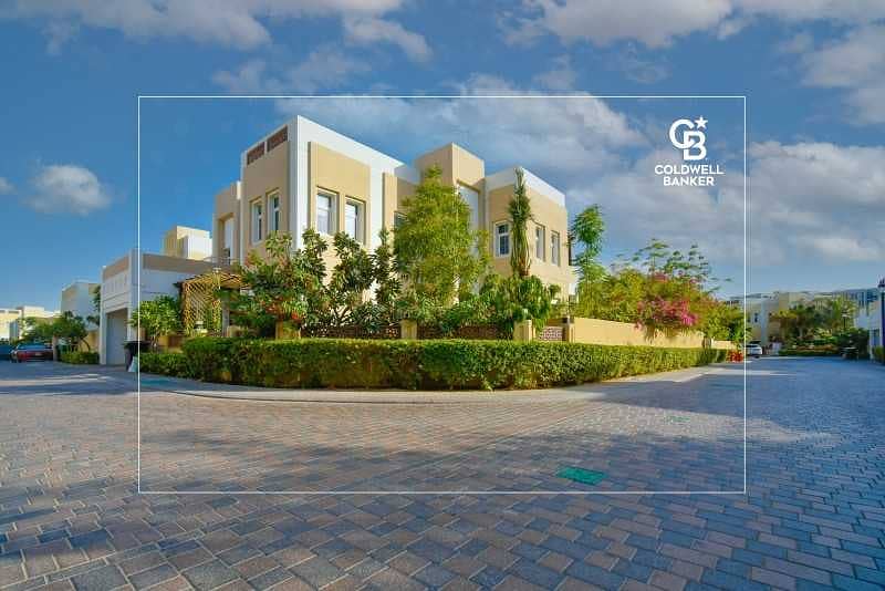 21 Huge plot | Beautiful Independent villa in Rahat
