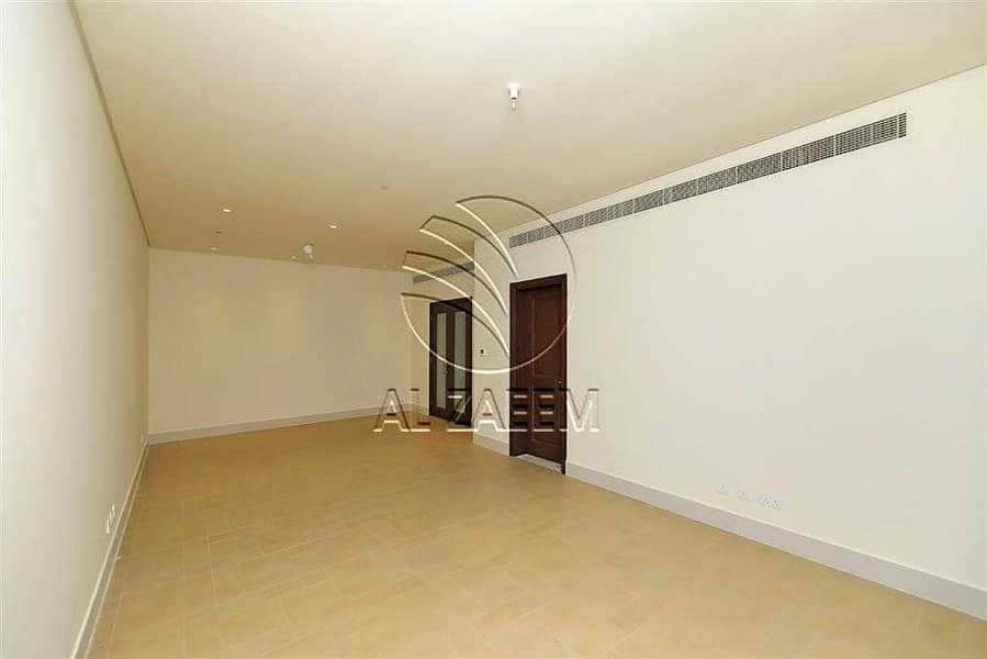 5 Lovely Home with Huge Terrace and Maids Room