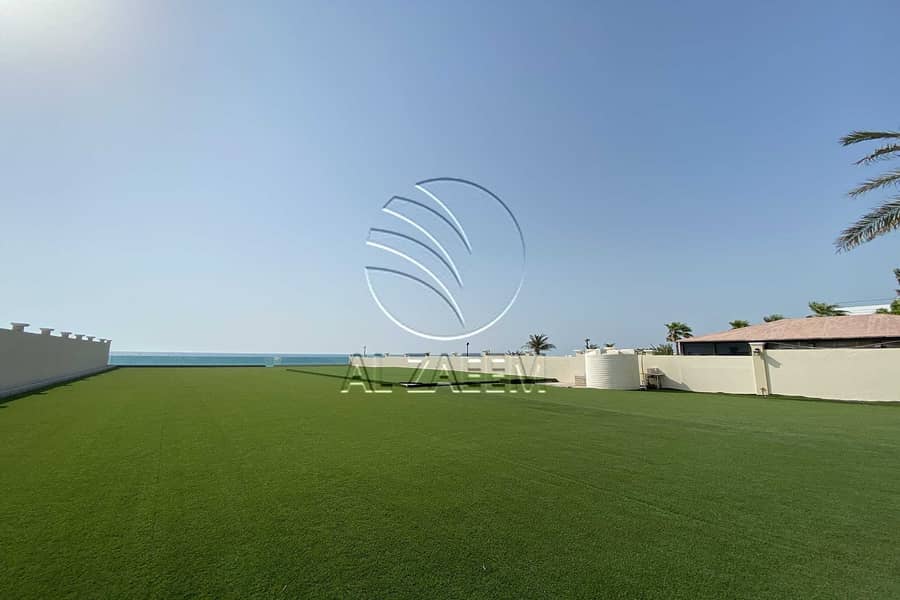 2 ? Exclusive | Luxurious Full Seaview | Huge Plot ?