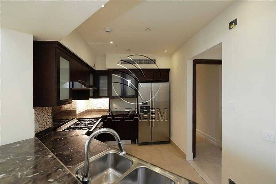 10 High End Community! Lovely Apartment with Huge Terrace
