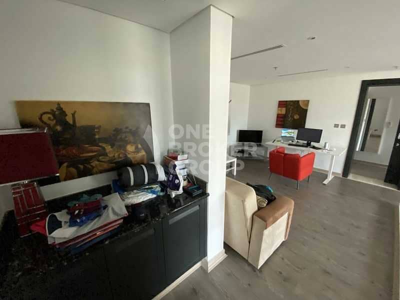 14 Exclusive | Furnished | Skyline View