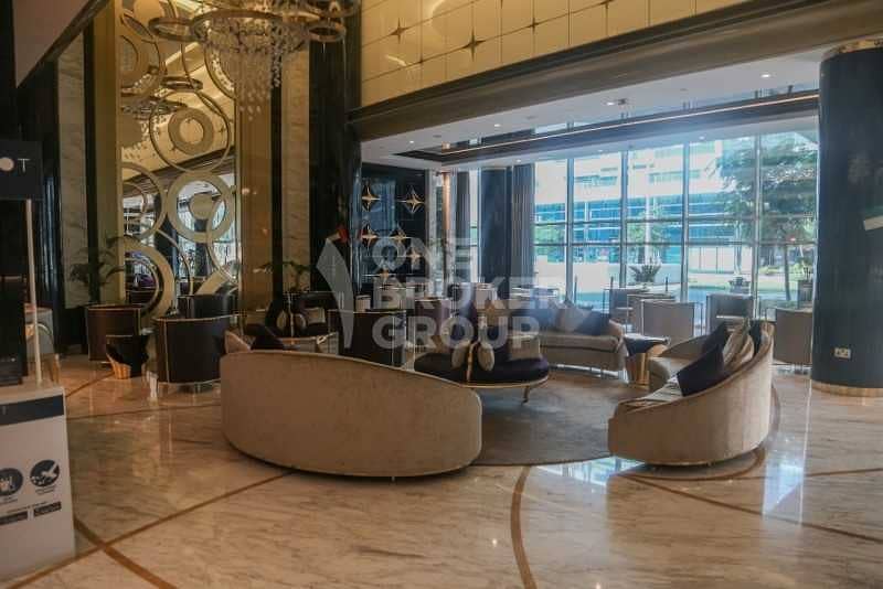 21 Exclusive lux fully furnished|brand new|canal view