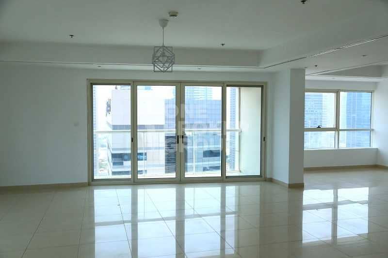 Spacious 4 BR + Terrace with marina view