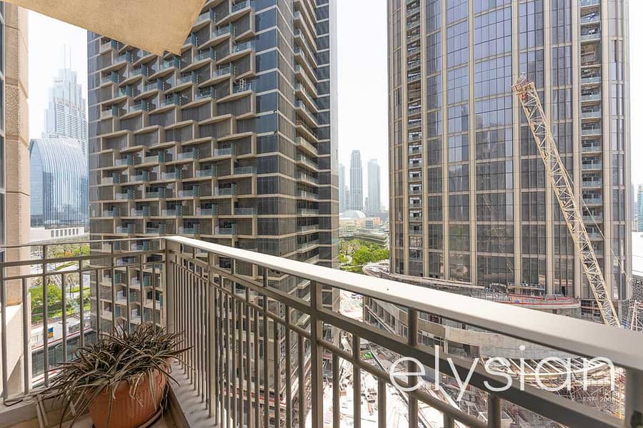 10 Opera House View | 1 Bed + Study Room | Vacant