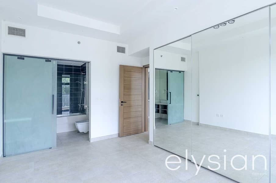 6 Spacious Modern 1 Bed + Study | Hyati Residence