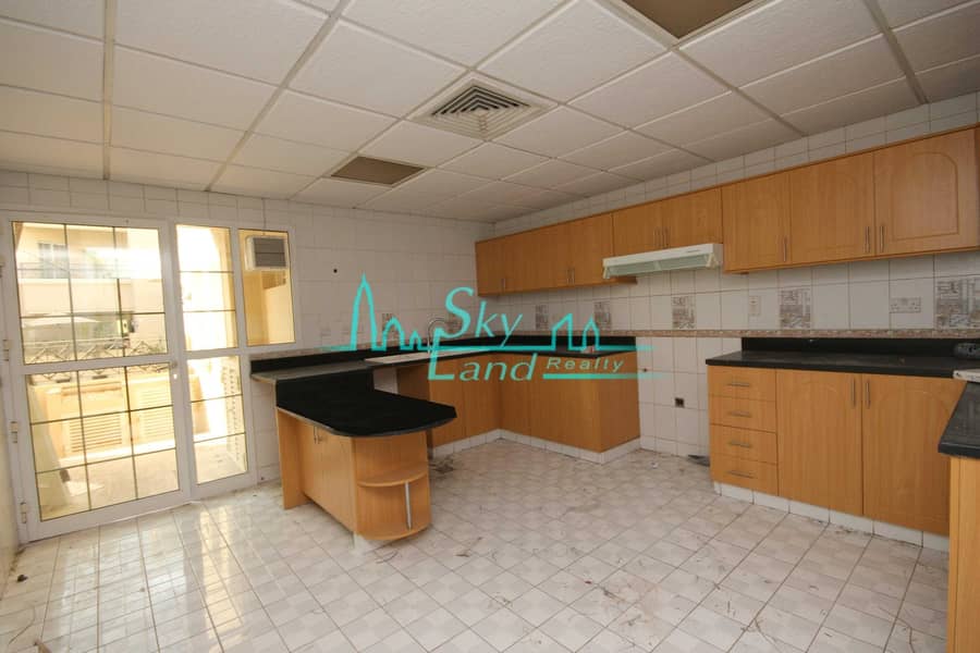 3 Well Maintained 4 Bed+M|Shared Pool And Gym