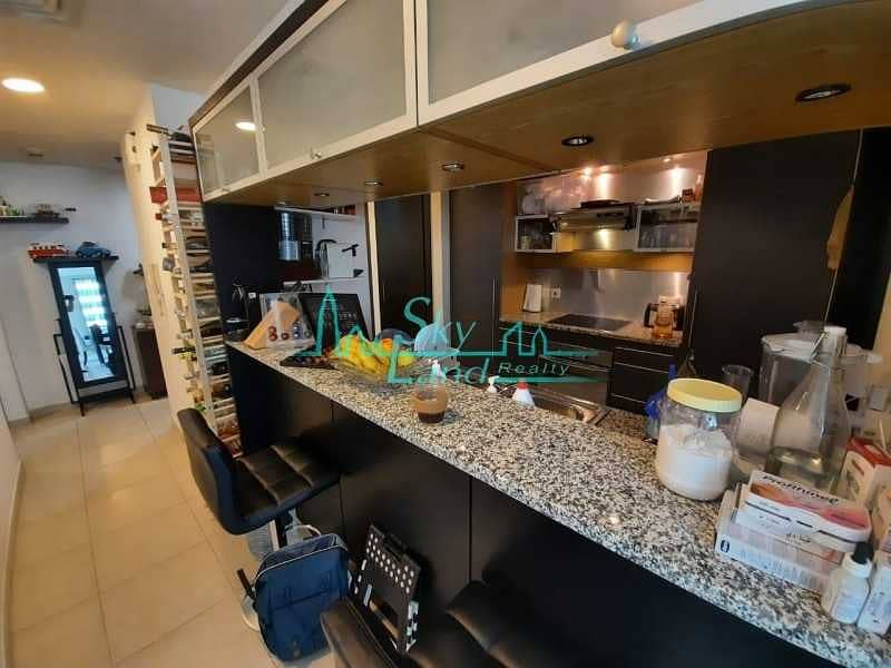 9 Al Majara - Spacious Bright 1BR with Partial Marina View