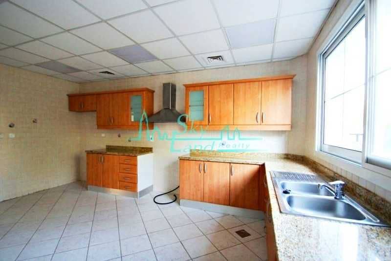 9 AMAZING 4BR+STUDY+MAIDS VILLA WITH SHARED POOL AND GYM IN UMM SUQEIM 2