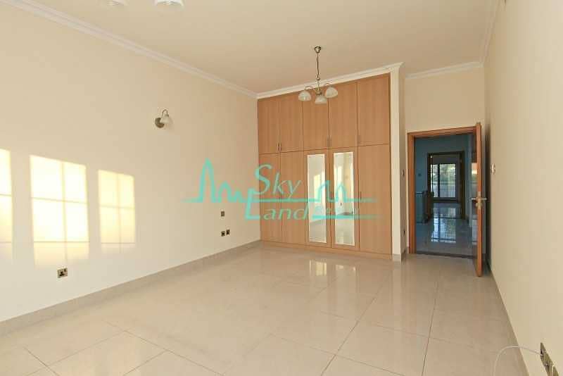 11 Lovely 4 Bed+M Villa With A Private Pool